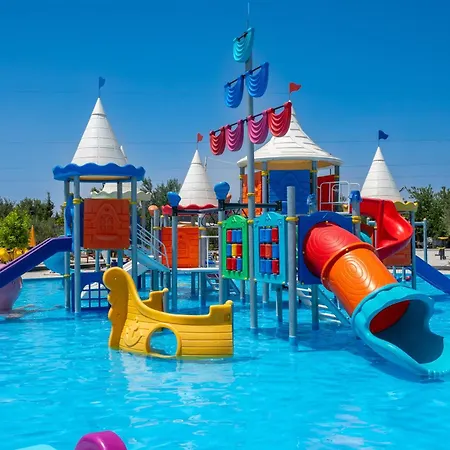 Lantgård Simlarda Aquapark Ayvalı
