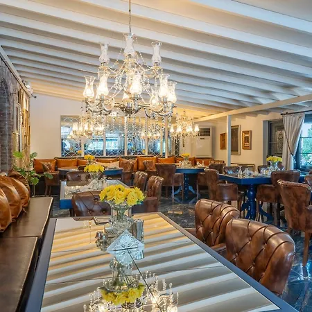 Simlarda Country Club Фермерский дом *