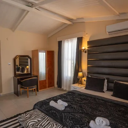 Farm stay Simlarda Country Club *