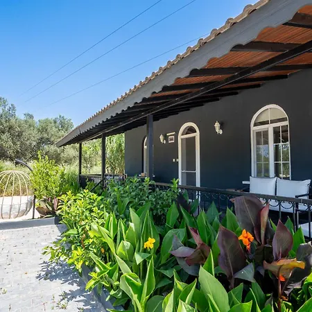 Simlarda Country Club Agroturismo Ayvalı